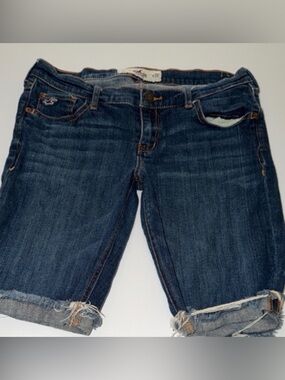 Hollister Jean shorts